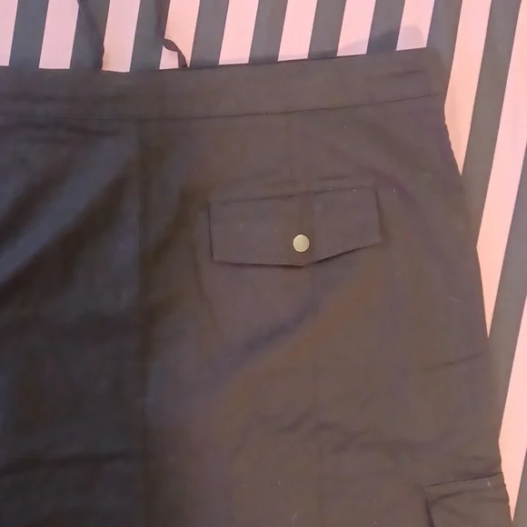 DOLLSKILL 1X DELIAS BLACK MAXI CARGO SKIRT SLITS ON SIDES DRAWSTRING POCKETS - Picture 5 of 10
